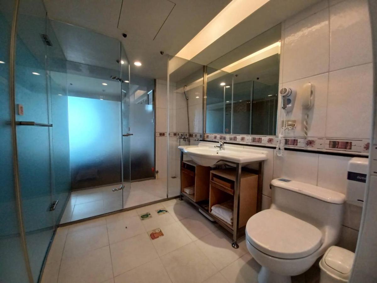 Blue Ocean Hotel Цзилун Экстерьер фото