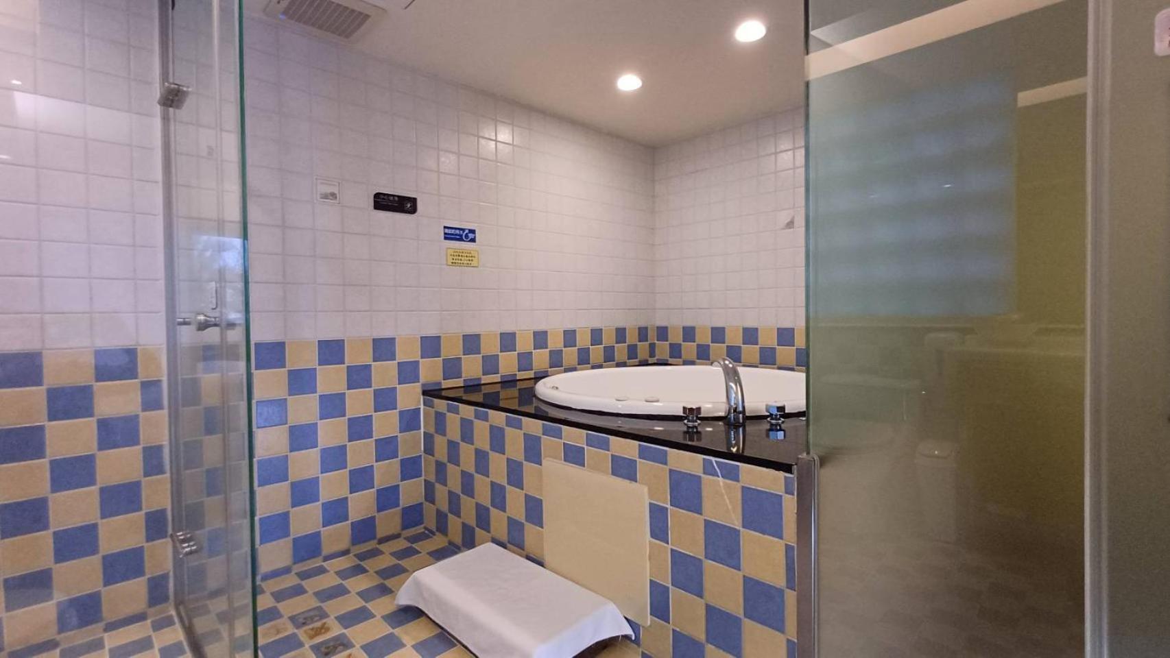 Blue Ocean Hotel Цзилун Экстерьер фото