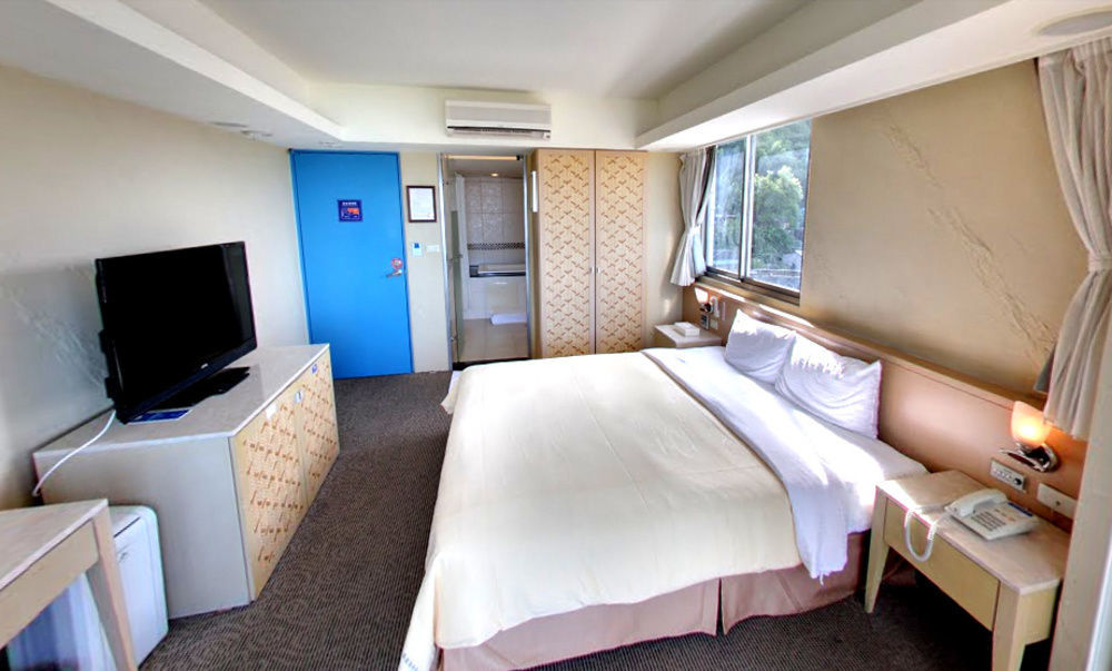 Blue Ocean Hotel Цзилун Экстерьер фото